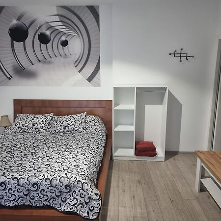 Hotel Casa Musceleana Cîmpulung Esterno foto